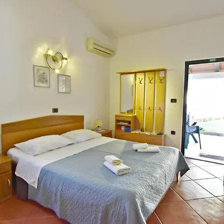 Vedrana 4 By Interhome * Umag