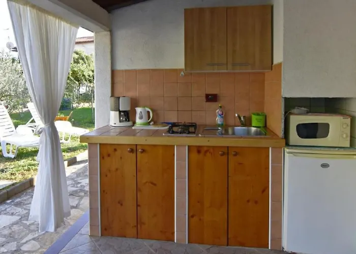 Vedrana 4 By Interhome