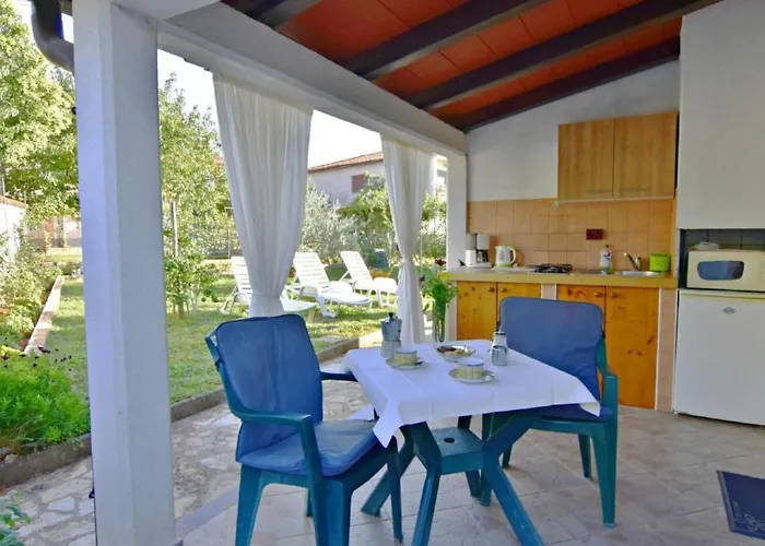 Apartamento Vedrana 4 By Interhome