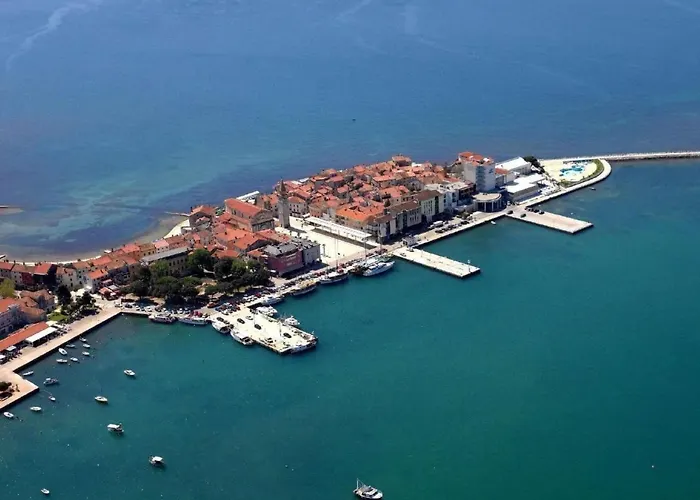 Vedrana 4 By Interhome *