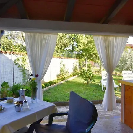 Vedrana 4 By Interhome أوماغ