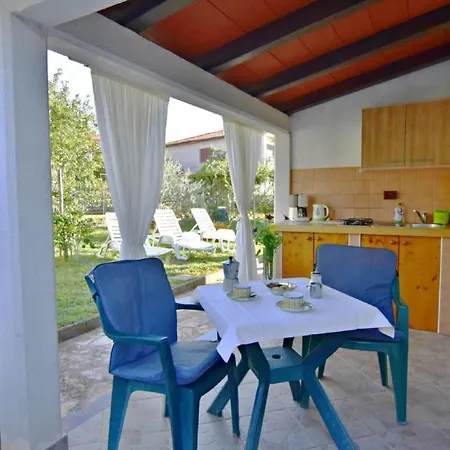 Apartment Vedrana 4 By Interhome