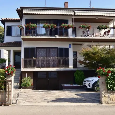 Apartment Vedrana 4 By Interhome *