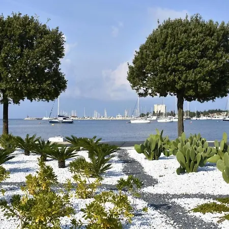 Vedrana 4 By Interhome